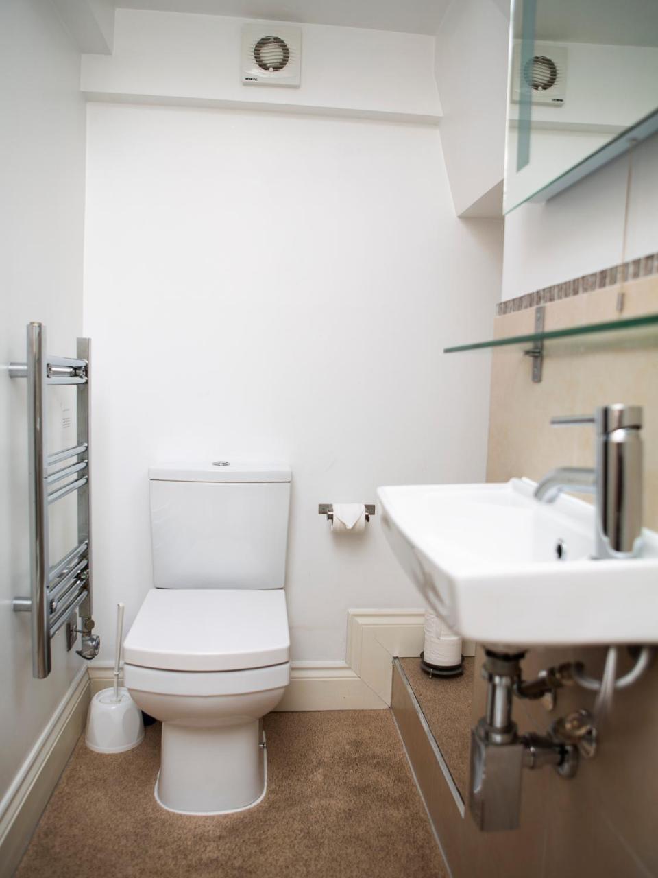 Apt 3, Trafalgar Sq Duplex, 3Rd & 4Th Floor By Indigo Flats Londra Esterno foto